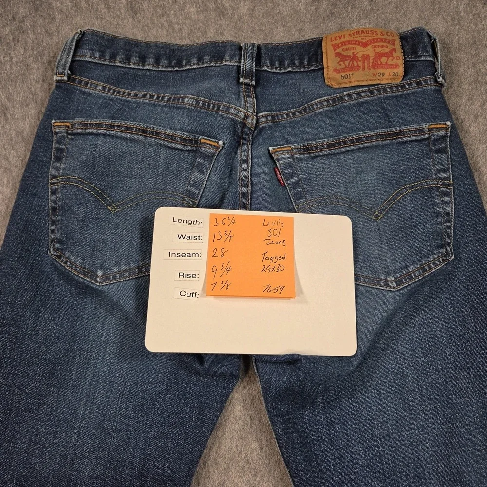 Levi's 501 Jeans Mens 29x28 (tag 29x30) Blue Wash Straight Denim Button Fly